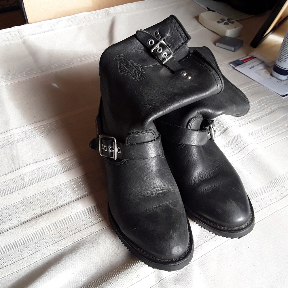 Harley Davidson women's bike boots size 8.